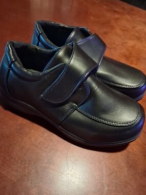 Kids Sz 1 Josmo Black Comfort Slip-On Shoes